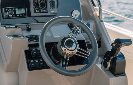 Motorboat Atlantic marine 750 250hp