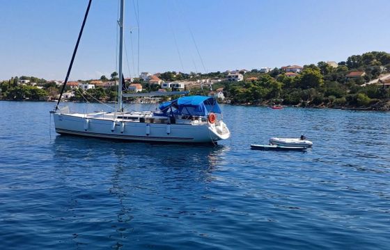 Sailboat DUFOUR 455 GL 13.76m