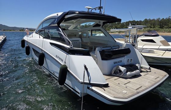 Motorboat Beneteau Gran Turismo 40 600hp