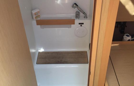 Sailboat BENETEAU Oceanis 38 11m