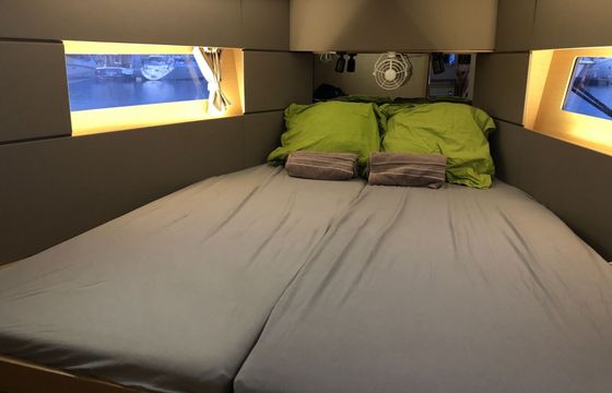 Sailboat BENETEAU Oceanis 38 11m