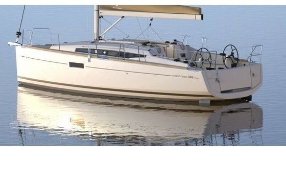 Sailboat Jeanneau Sun Odyssey 349 10.34m