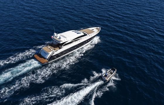 Motor yacht Princess V78 1800hp