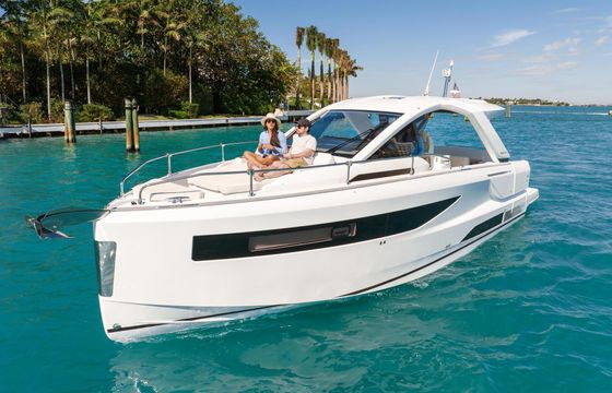 Motor yacht Jeanneau DB 37 640hp