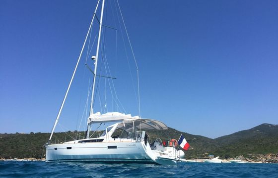 Sailboat Beneteau Oceanis 45 13.7m