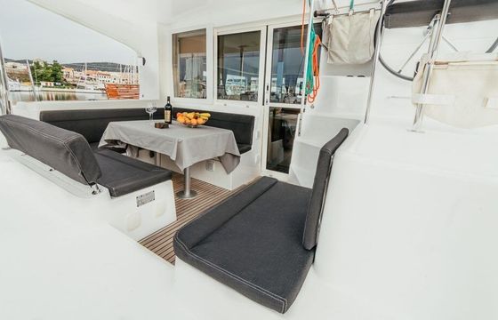 Catamaran LAGOON 39 11.74m