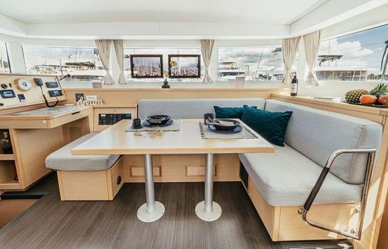 Catamaran LAGOON 39 11.74m