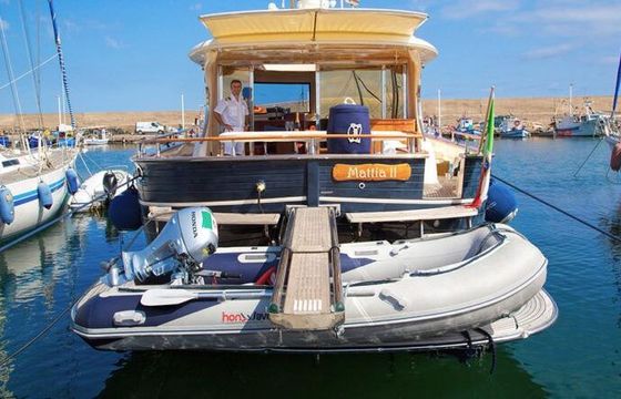 Motorboat Fratelli Aprea Gozzo Sorrentino 1440hp