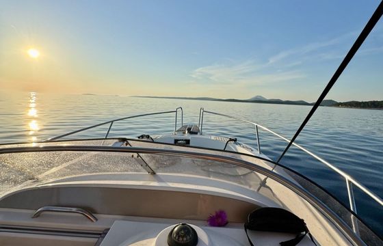 Motorboat Jeanneau Cap Camarat 7.55 250hp