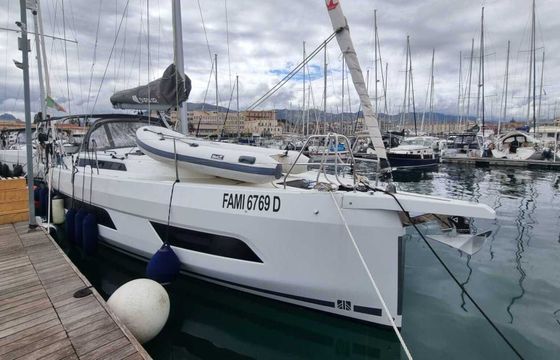 Sailboat Dufour Dufour 41 12.75m