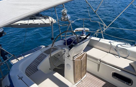 Sailboat Bavaria 42 12.95m