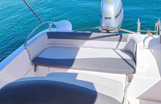 Motorboat BluLine 19Ft Open 100hp