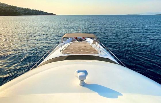 Motor yacht Custom Built Custom 2400hp