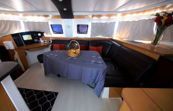 Catamaran Fountaine Pajot 41 11m