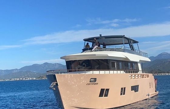 Motor yacht Custom built trawler with capacity of 8 people 2024