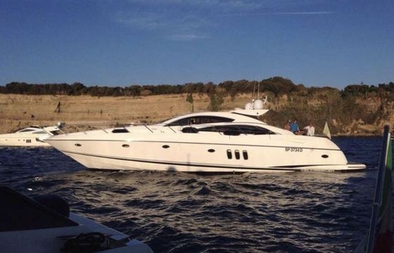 Motor yacht Sunseeker 72 2000hp