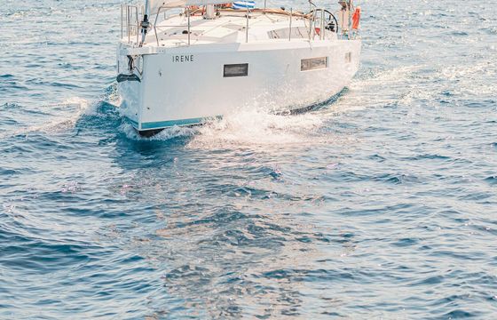 Sailboat Jeanneau Sun Odyssey 410 12m