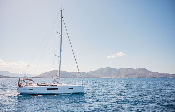 Sailboat Jeanneau Sun Odyssey 410 12m
