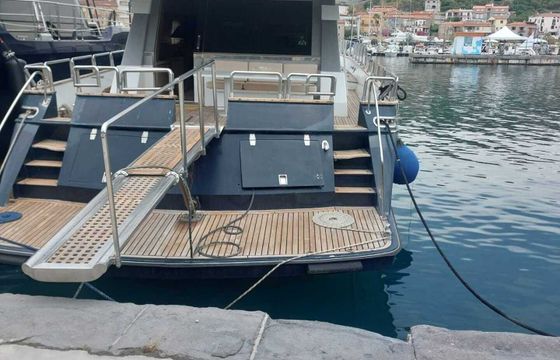 Motor yacht Cantieri di Pisa Akhr 22 2200hp