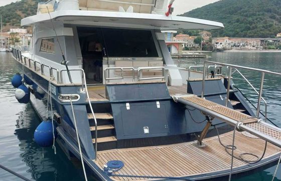 Motor yacht Cantieri di Pisa Akhr 22 2200hp