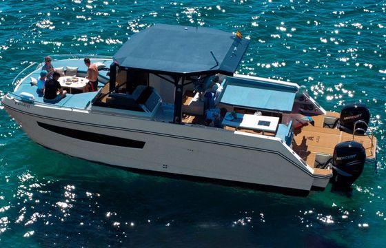 Motorboat Astilux Alexa 37 700hp