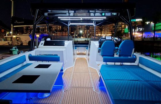 Motorboat Astilux Alexa 37 700hp