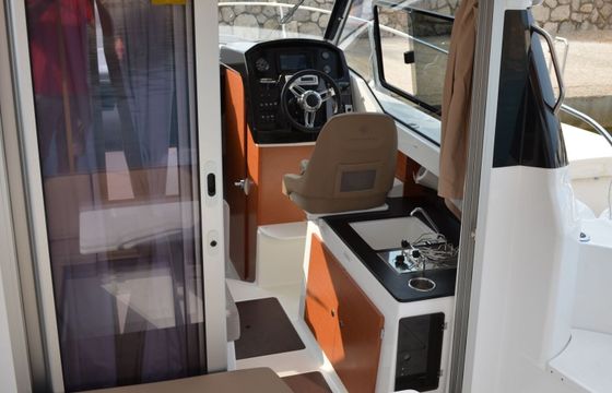 Motorboat Jeanneau Merry Fisher 795 250hp