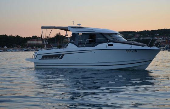 Motorboat Jeanneau Merry Fisher 795 250hp