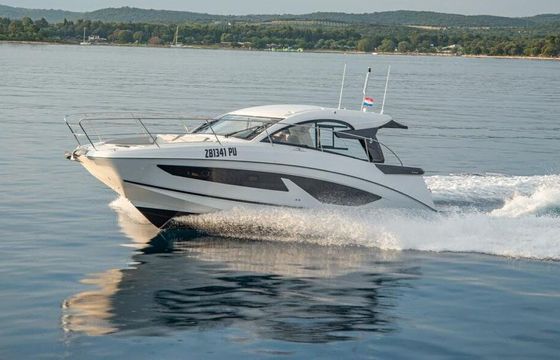 Motorboat Bénéteau Gran Turismo 36 600hp