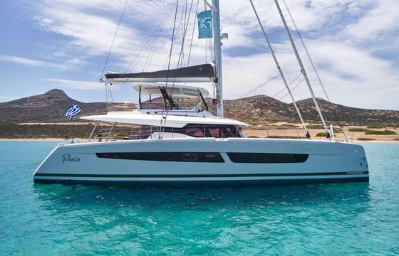 Catamaran Fountaine Pajot Alegria 67 19.49m
