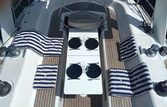 Sailboat Jeanneau Sun Kiss 14.45m