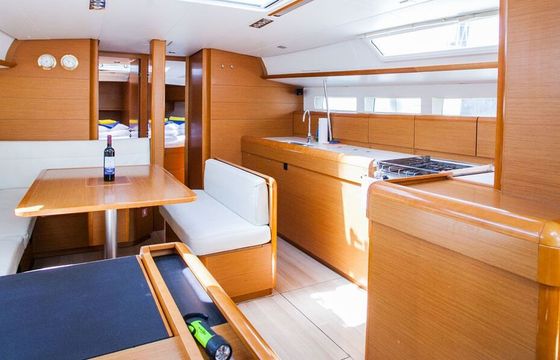 Sailboat JEANNEAU SUN ODYSSEY 509 15.38m
