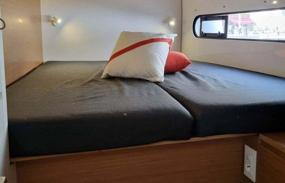 Catamaran Beneteau Excess 11 11.33m