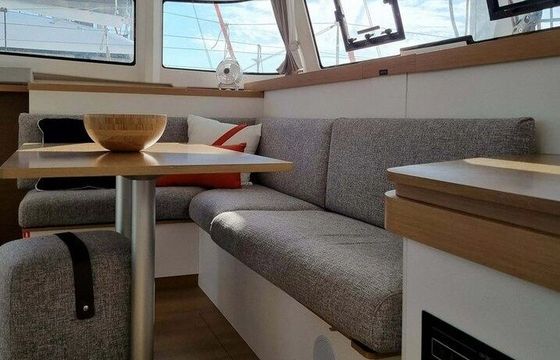 Catamaran Beneteau Excess 11 11.33m