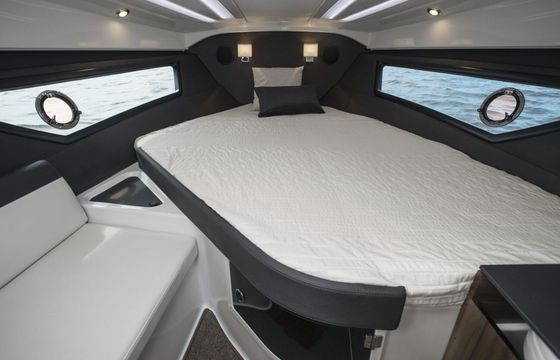 Motorboat Grandezza 25S 300hp