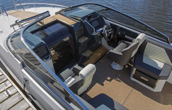 Motorboat Grandezza 25S 300hp