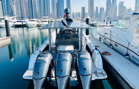 Motorboat Emirates Boat 50ft 1150hp