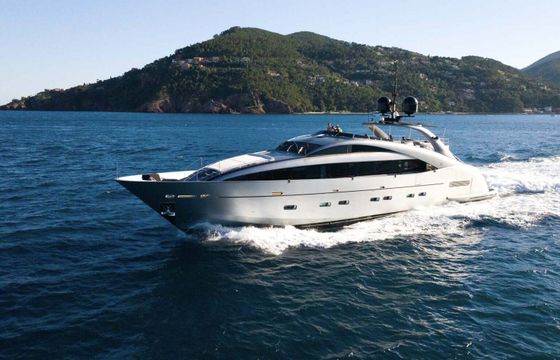 Motor yacht Isa 120 6000hp