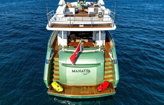 Motor yacht Peri Manatea 95ft - St Barthelemy