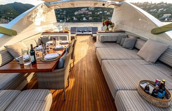 Motor yacht Peri Manatea 95ft - St Barthelemy
