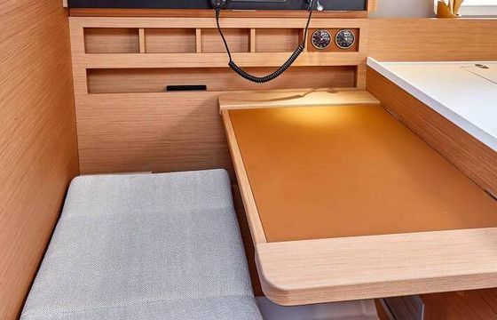 Sailboat Jeanneau Sun Odyssey 410 12.5m