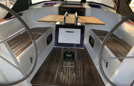 Sailboat Hanse Hanse 345 10.4m