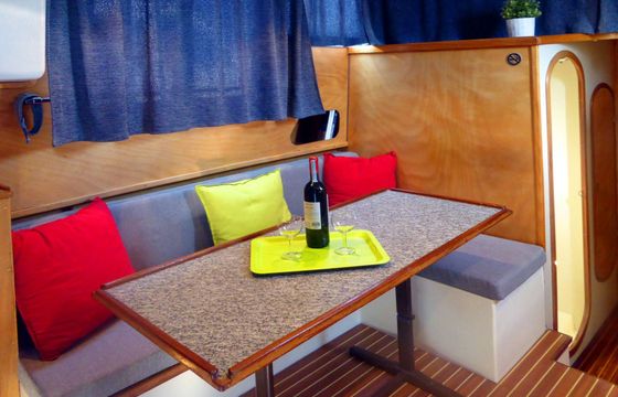 Houseboat New Con Fly Suite