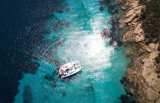 Catamaran Lagoon 42 12.8m