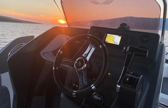 Motorboat BENETEAU Flyer 6.6 Sundeck 200hp