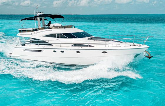 Motorboat Fairline 65 Squadron 1200hp