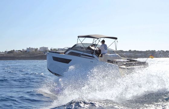 Motorboat NUVA YACHTS M9 CABIN 350hp