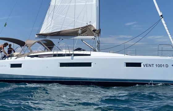 Sailboat Jeanneau Sun Odyssey 410 12m
