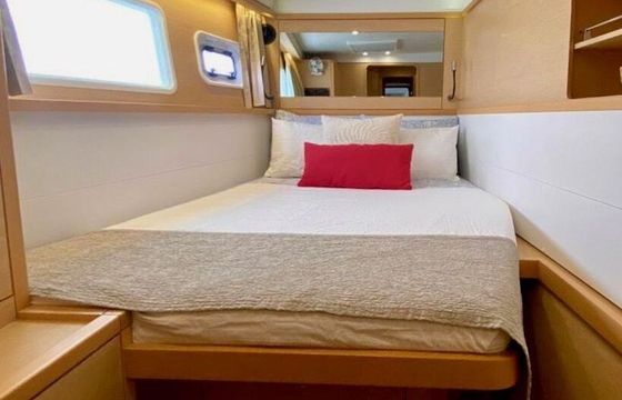 Catamaran Lagoon 450F 13.72m