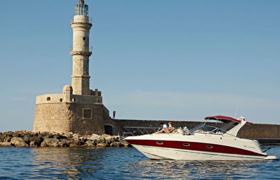 Motorboat LARSON 330 CABRIO 520hp